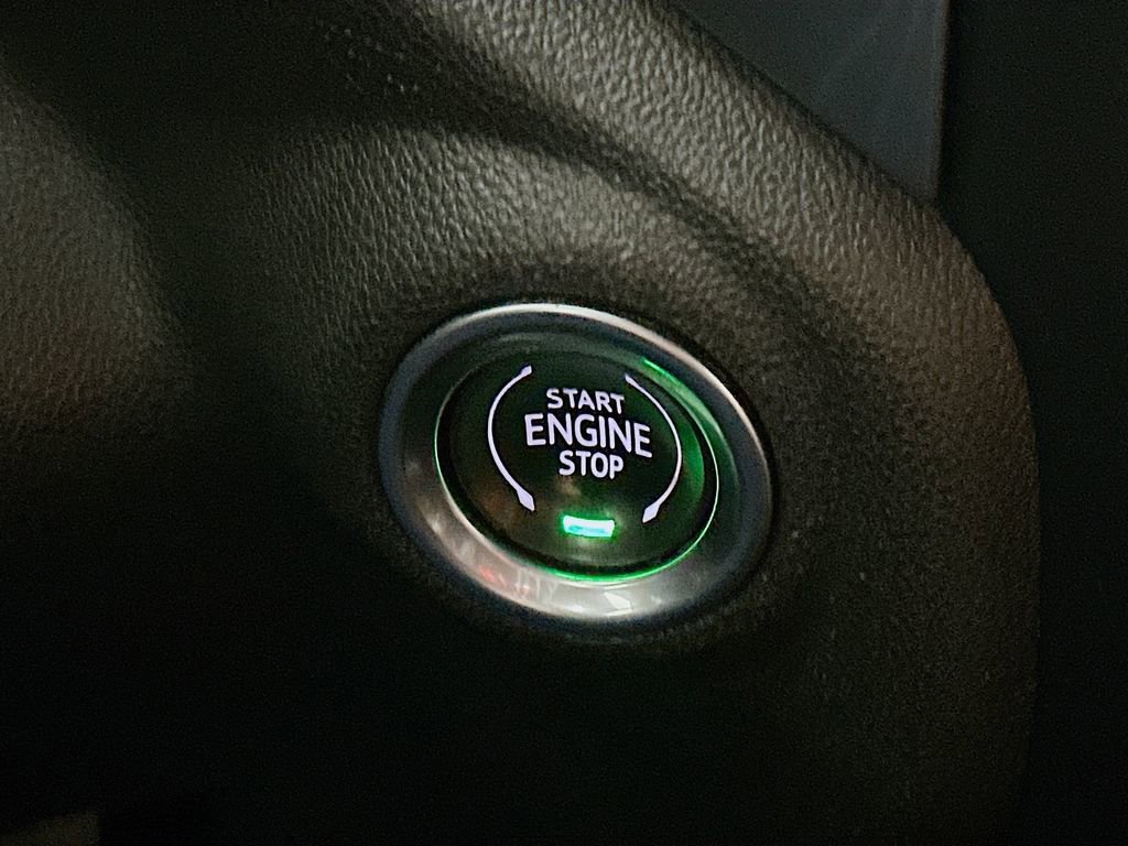 Used 2020 Chevrolet Silverado 1500 LT w/ All-Star Edition image 27