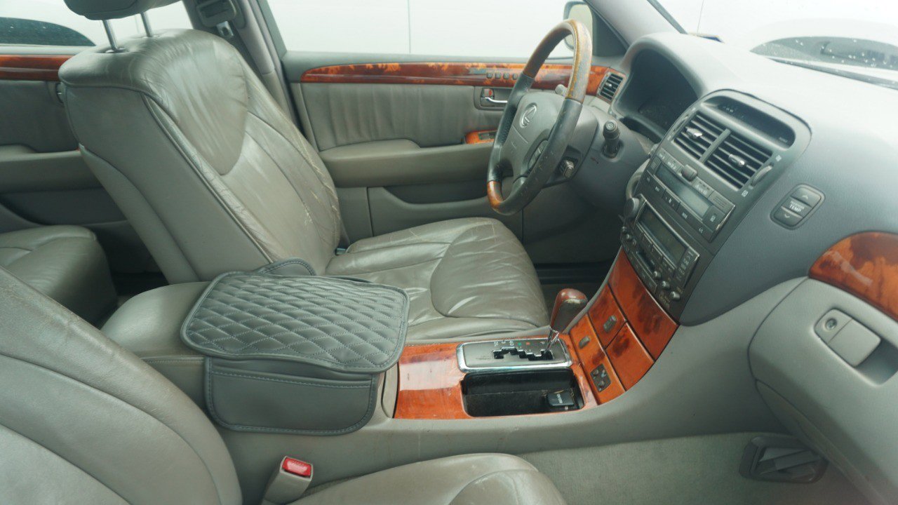Used 2001 Lexus LS 430 image 9