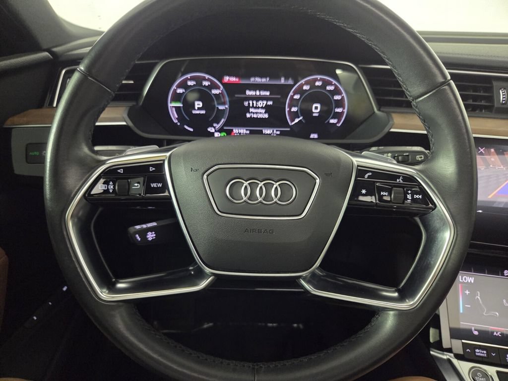 Used 2022 Audi e-tron Premium AWD/4WD image 15