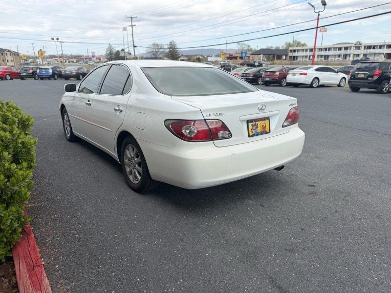 Used 2002 Lexus ES 330 image 4