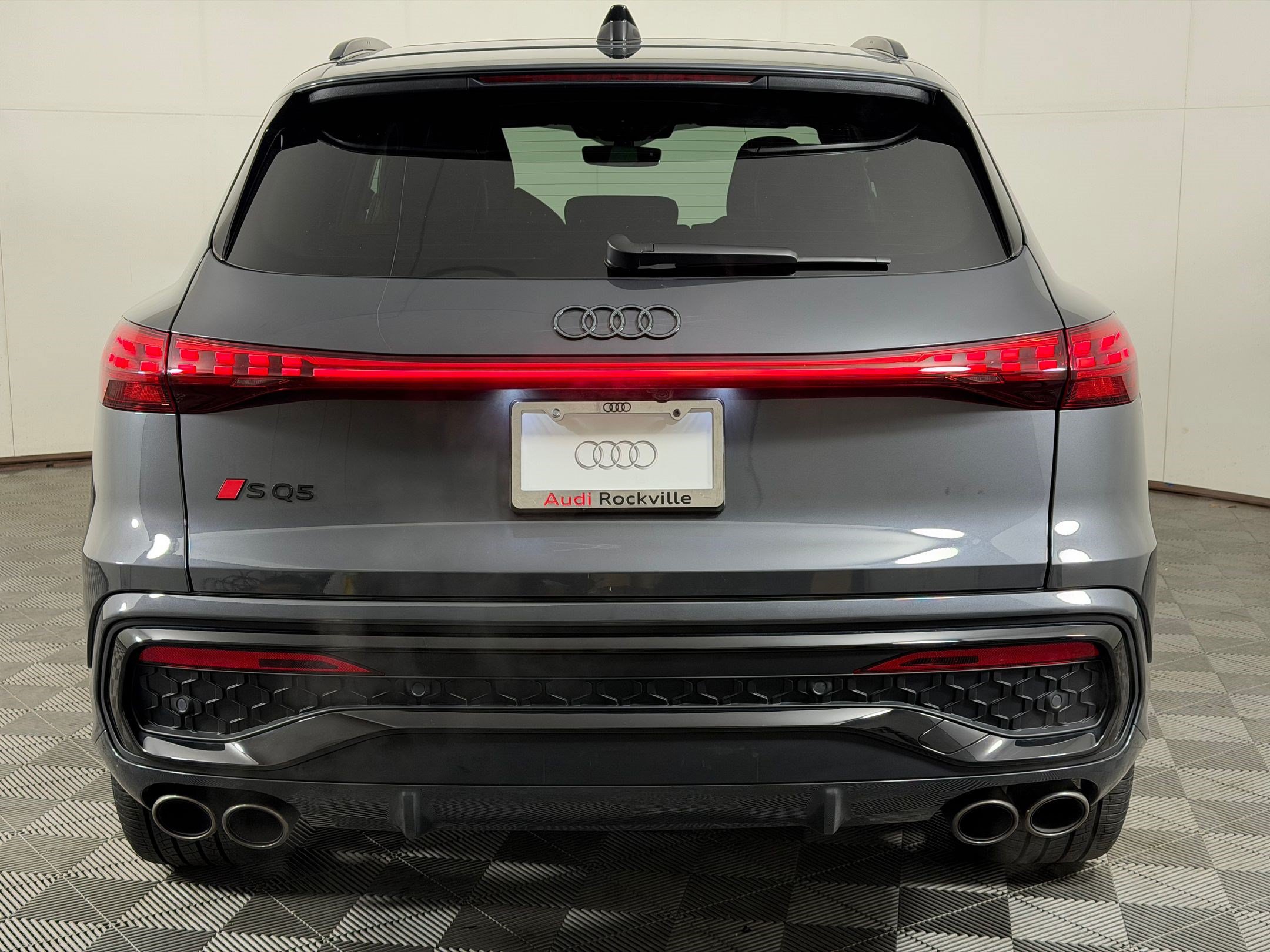 Certified 2025 Audi SQ5 Premium Plus w/ Premium Plus Package AWD/4WD image 10