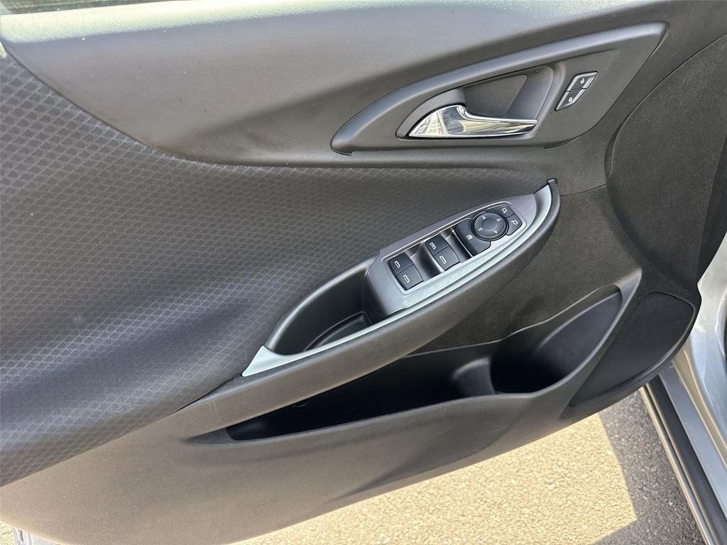 Used 2025 Chevrolet Malibu LT FWD image 19