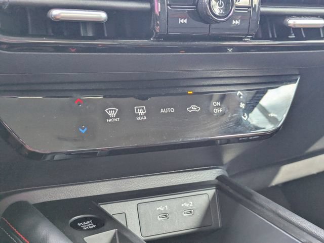 Used 2026 Nissan Kicks SR FWD image 22