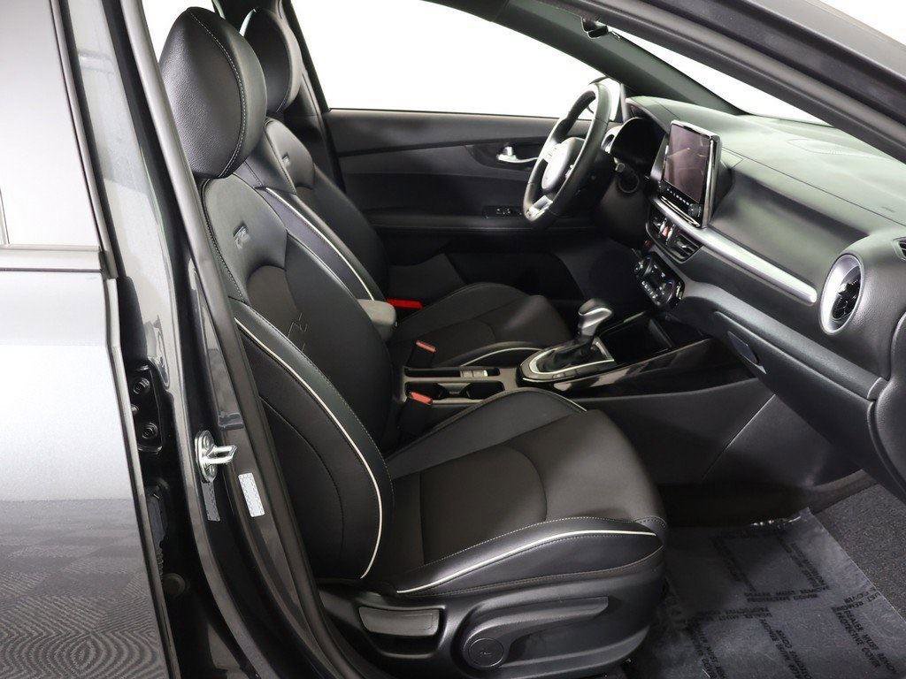 Used 2024 Kia Forte GT-Line image 27