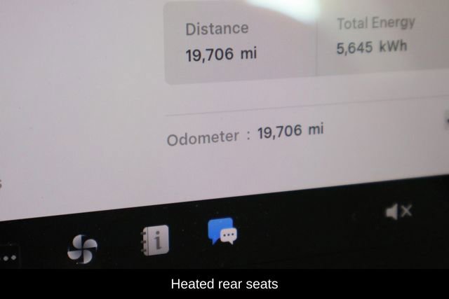 Used 2023 Tesla Model 3 Standard Range image 29