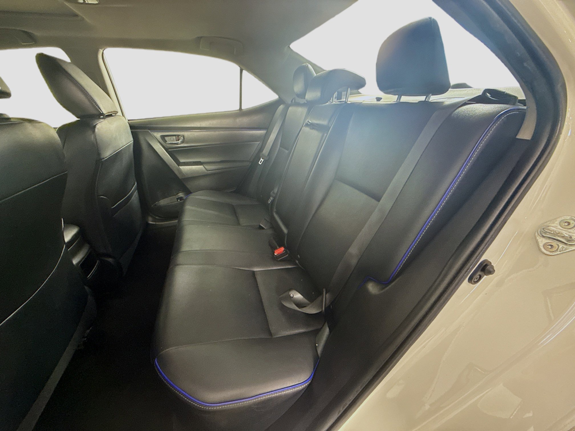 Used 2018 Toyota Corolla XSE w/ Carpet Mat Package (TMS) FWD image 25