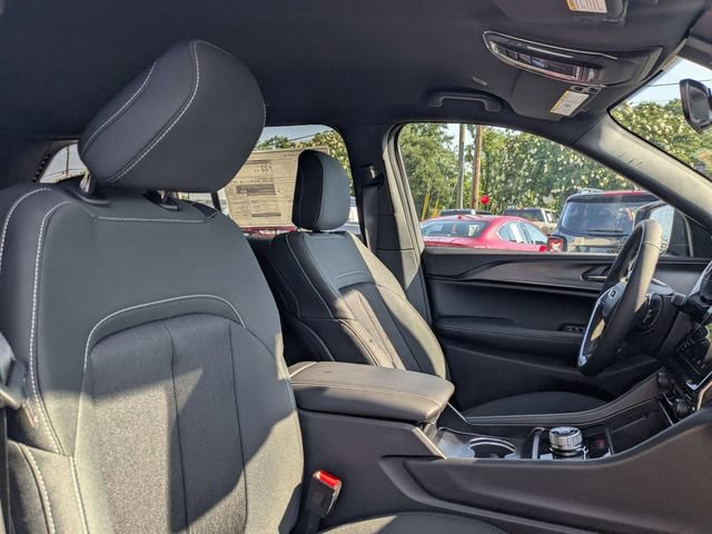 New 2026 Jeep Grand Cherokee Laredo RWD image 33