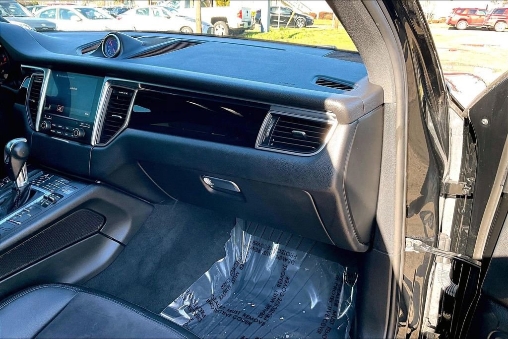 Used 2018 Porsche Macan image 19