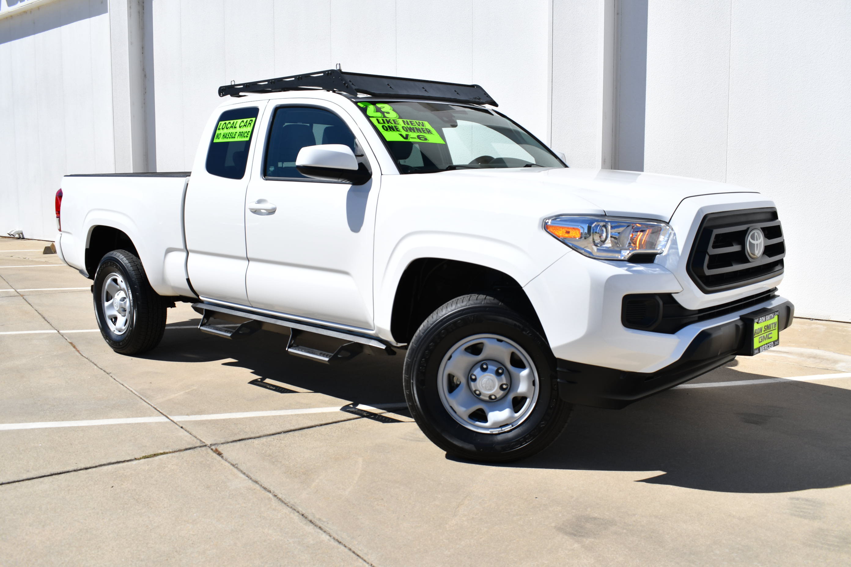 Used 2023 Toyota Tacoma SR RWD image 2