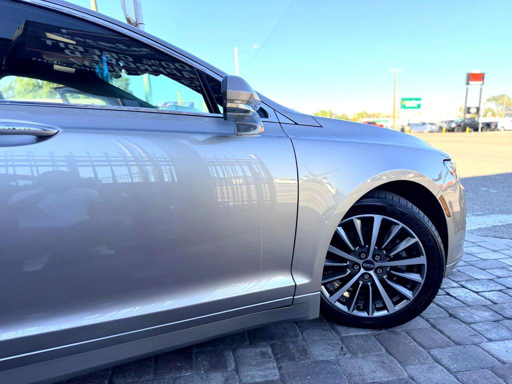 Used 2019 Lincoln MKZ Premiere FWD image 9