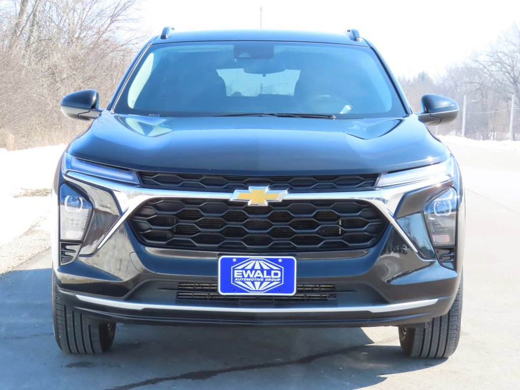 Certified 2025 Chevrolet Trax LT image 11