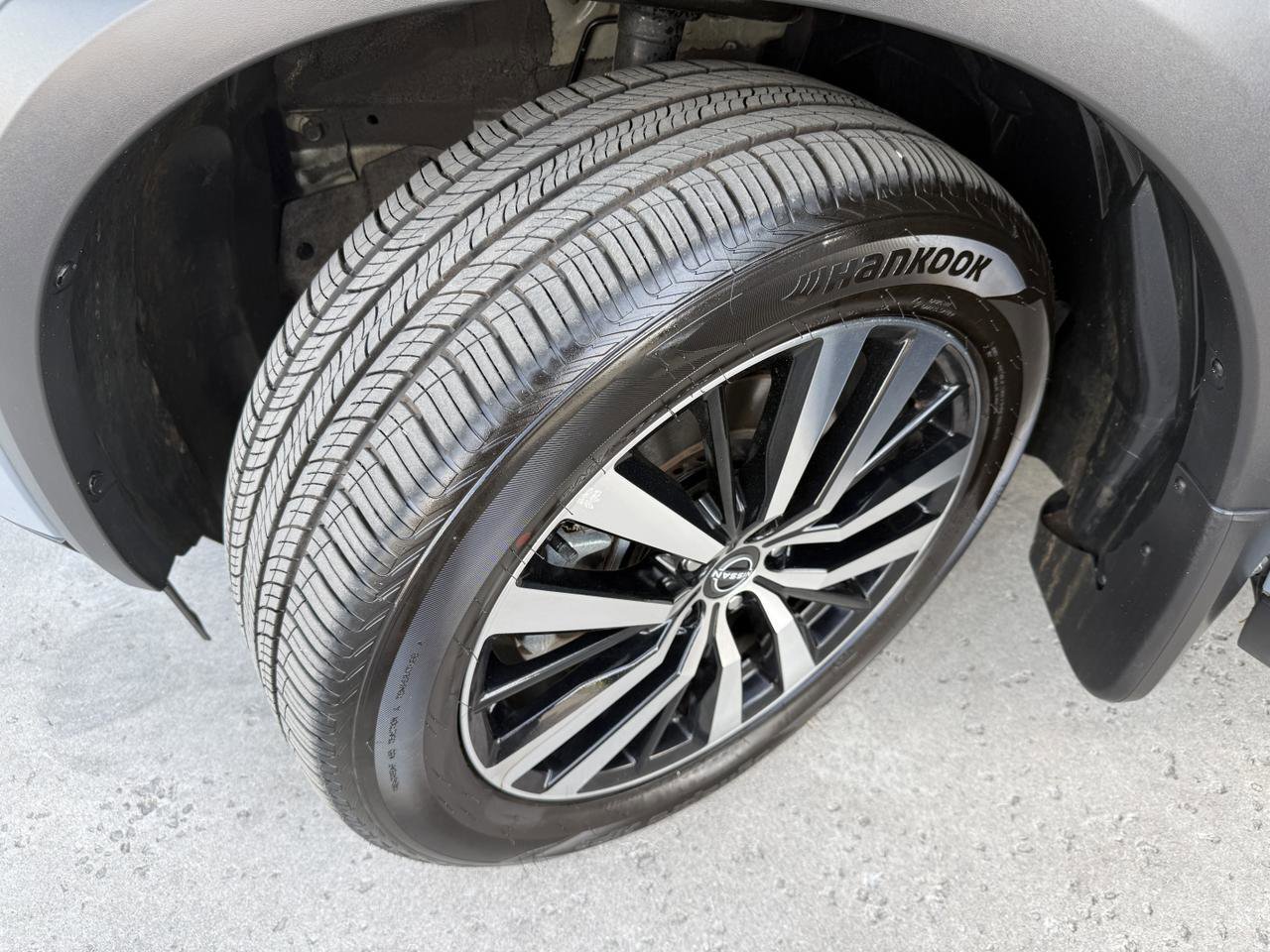 Used 2025 Nissan Pathfinder Platinum AWD/4WD image 55
