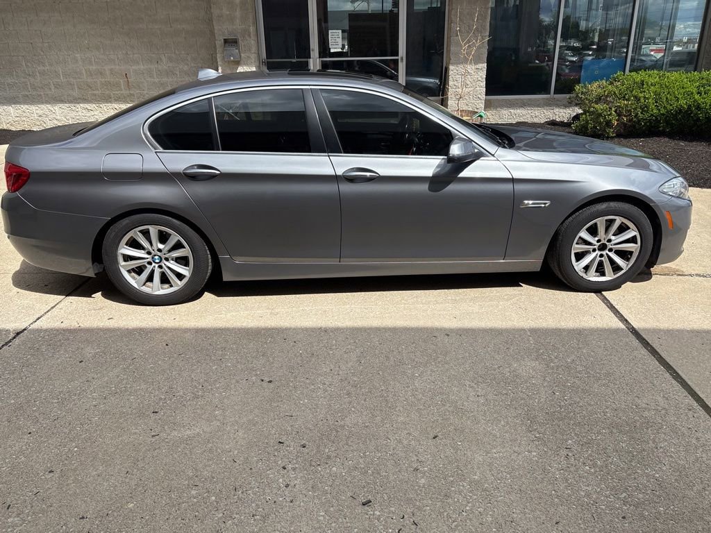 Used 2016 BMW 528i xDrive Sedan AWD/4WD image 5