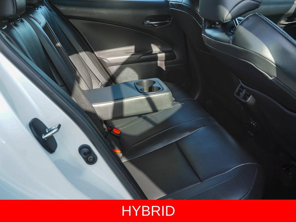 Used 2024 Lexus UX 250h FWD image 13