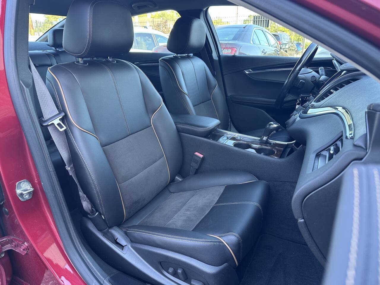 Used 2015 Chevrolet Impala LT w/ Convenience Package FWD image 36