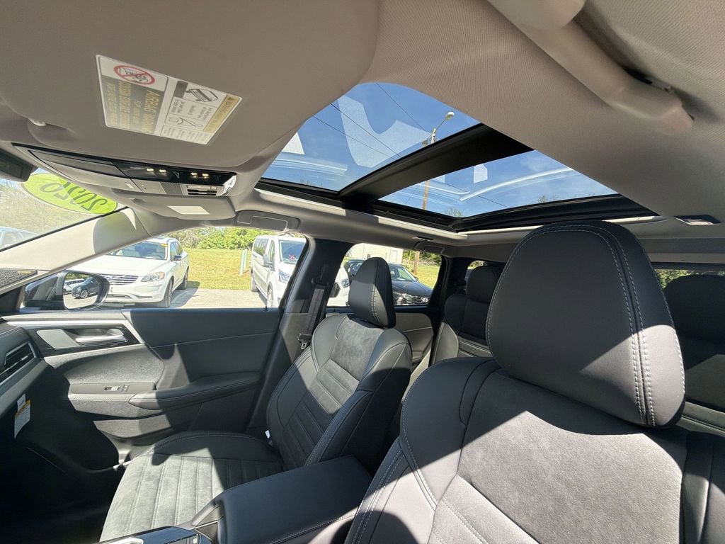 New 2026 Mitsubishi Outlander SE image 22