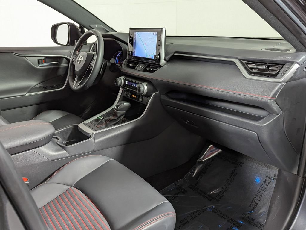 Used 2022 Toyota RAV4 XSE w/ Weather Package image 32