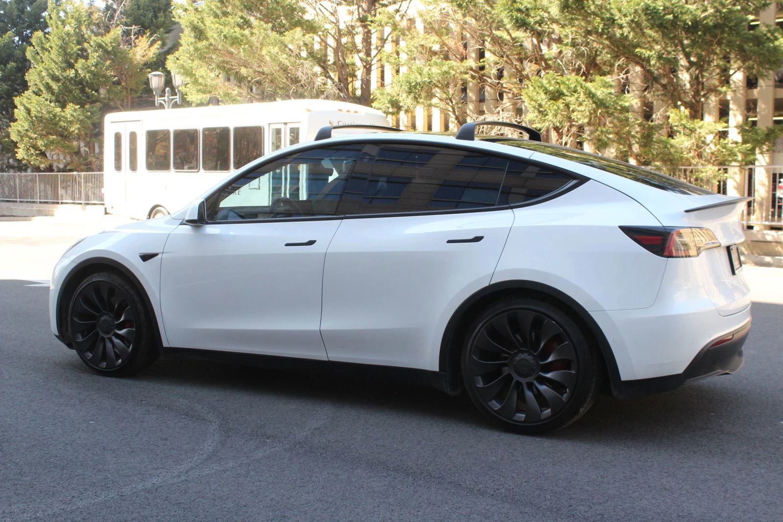 Used 2021 Tesla Model Y Performance AWD/4WD image 8