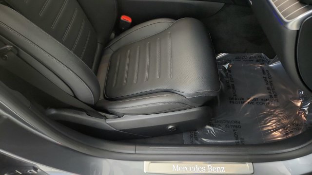 Used 2025 Mercedes-Benz C 300 Sedan w/ AMG Line w/ Night Package image 38