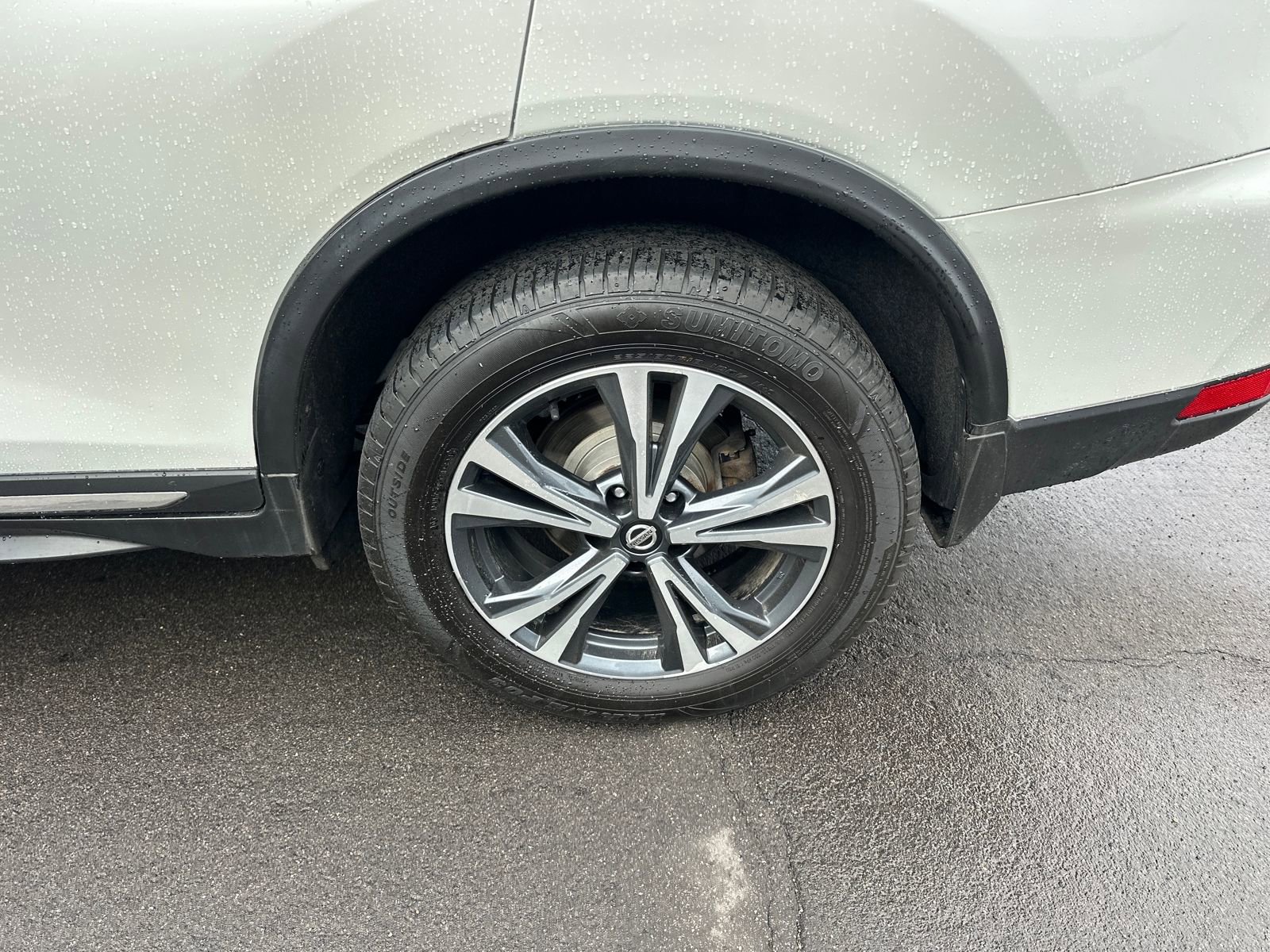 Used 2018 Nissan Rogue SL image 16