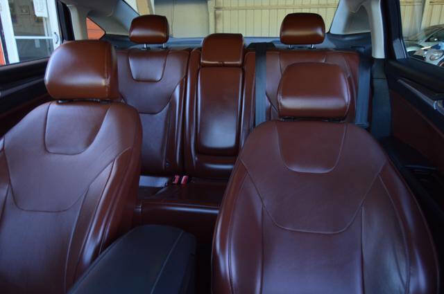 Used 2016 Ford Fusion SE w/ Equipment Group 202A image 16