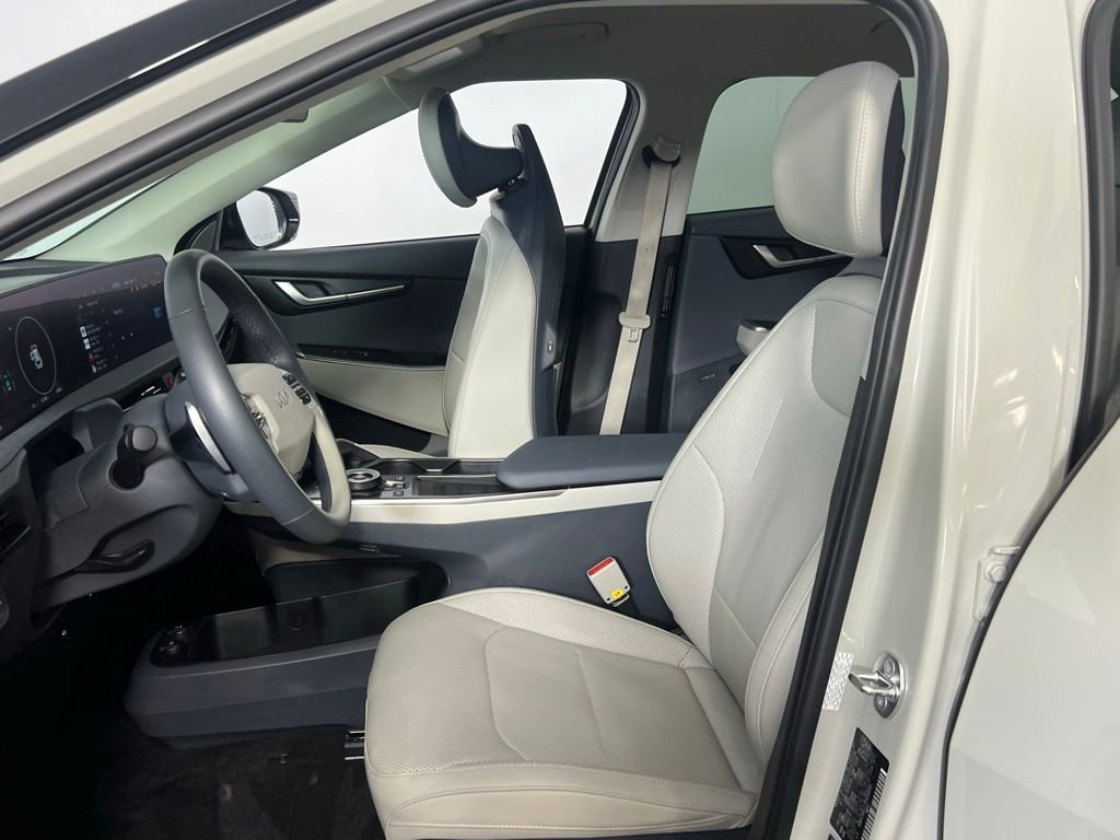 Used 2023 Kia EV6 Wind w/ Wind Technology Package image 22