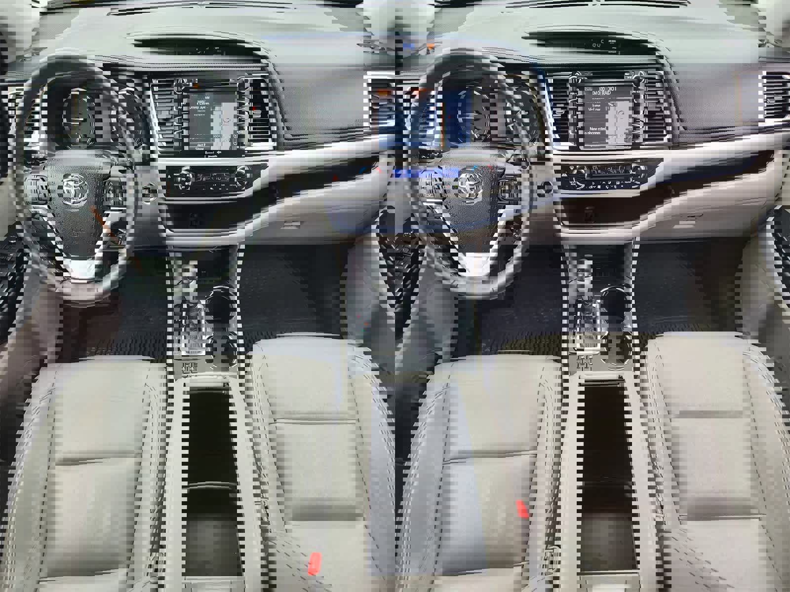 Used 2016 Toyota Highlander XLE image 26