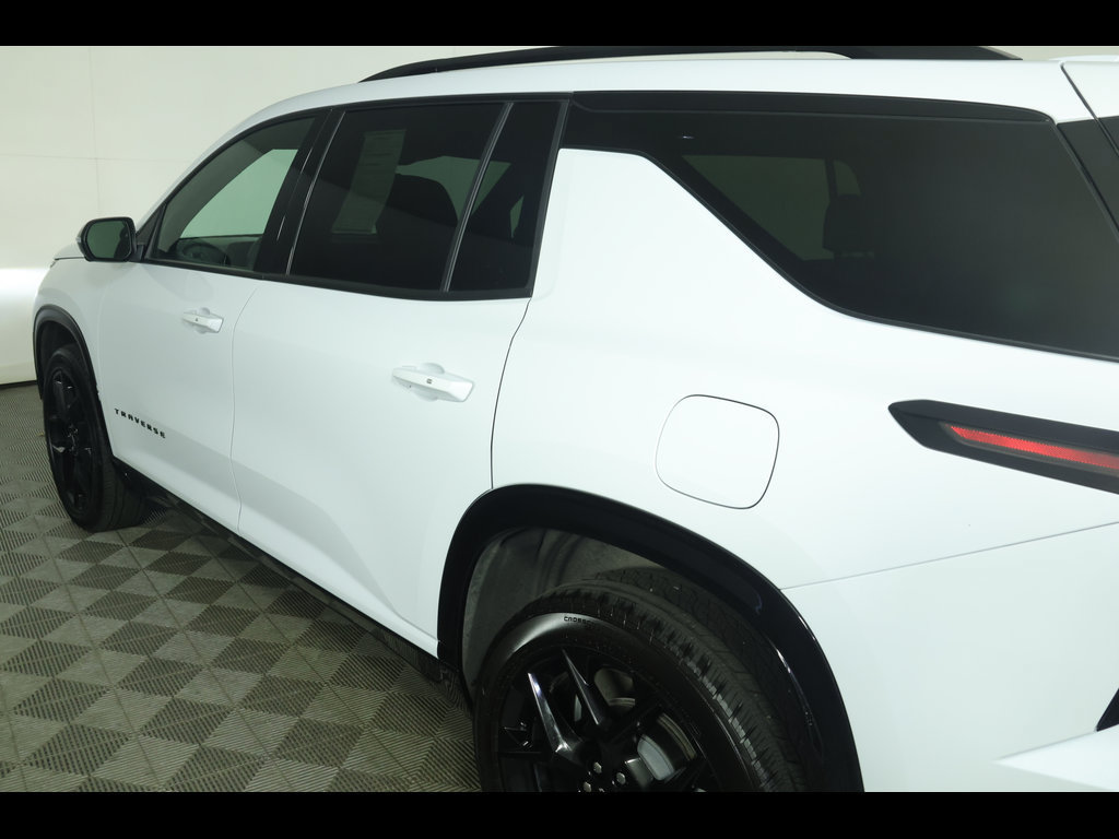Certified 2026 Chevrolet Traverse RS w/ LPO, Floor Liner Package AWD/4WD image 24