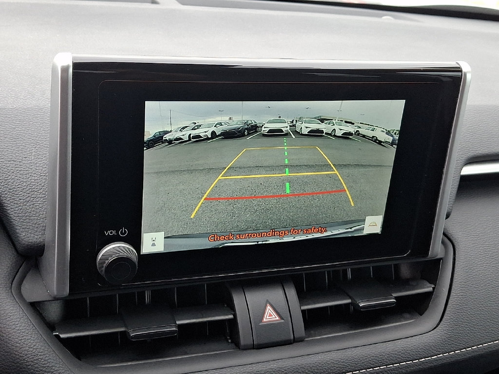 Certified 2025 Toyota RAV4 XLE AWD/4WD image 17