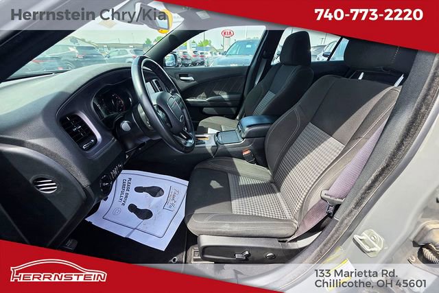 Used 2023 Dodge Charger SXT w/ Blacktop Package AWD/4WD image 22