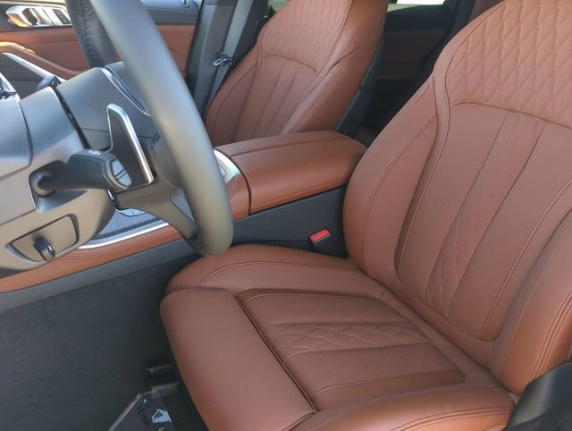 New 2026 BMW X5 xDrive50e image 17