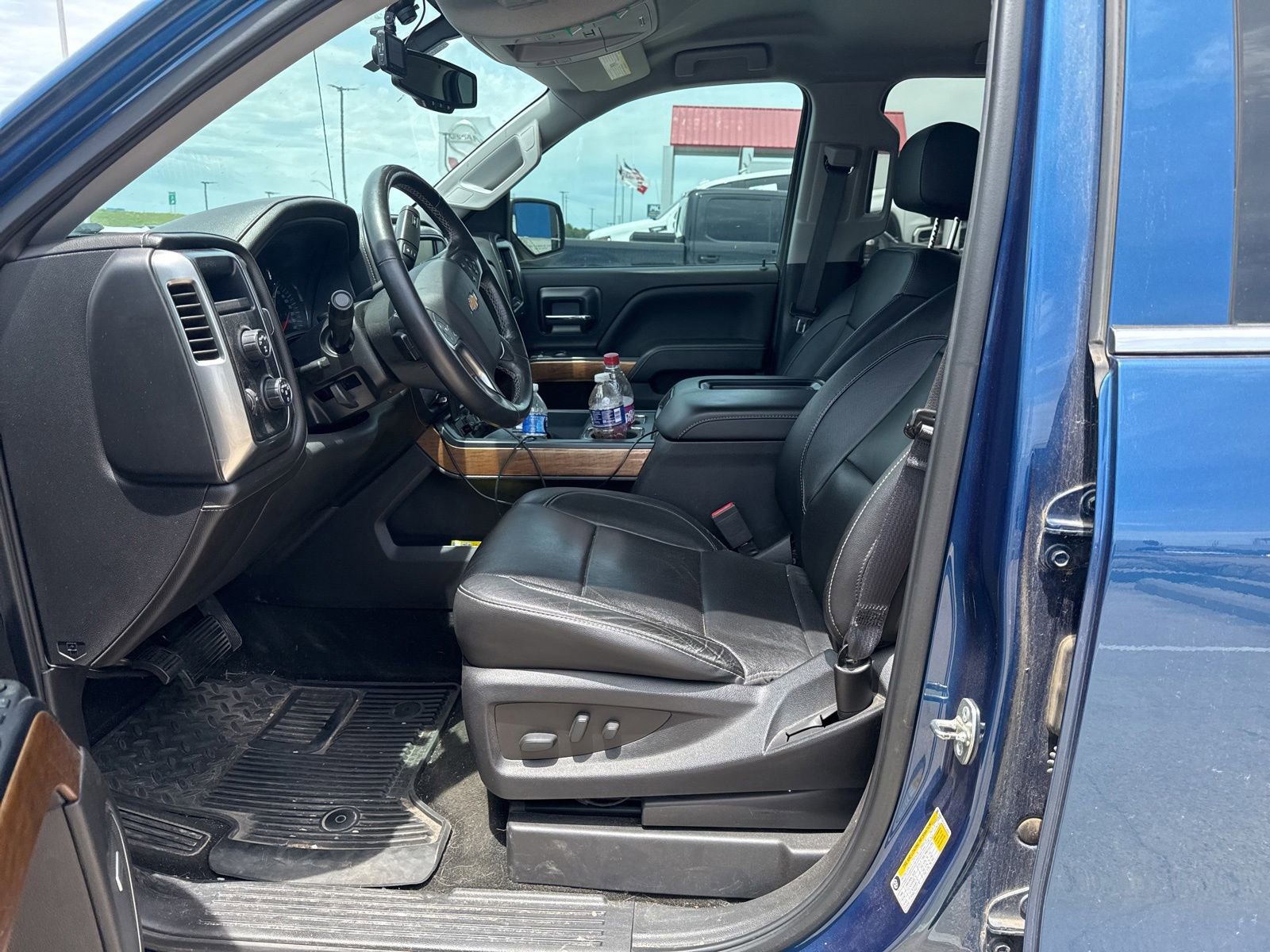 Used 2018 Chevrolet Silverado 1500 LTZ w/ Texas Edition AWD/4WD image 9