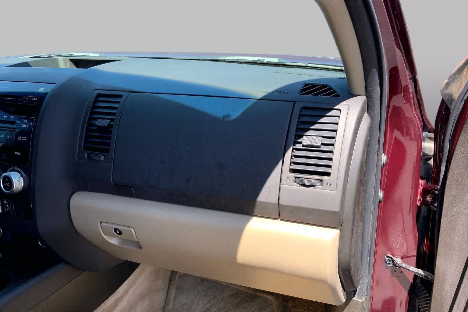 Used 2008 Toyota Sequoia Limited RWD image 18