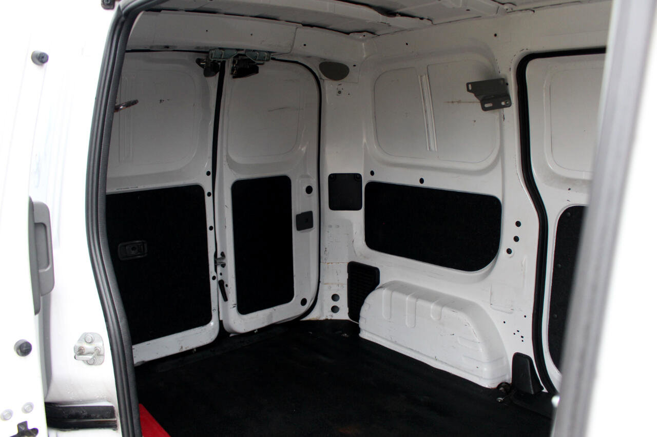 Used 2018 Nissan NV200 SV image 30