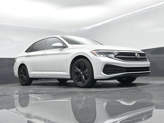 Used 2024 Volkswagen Jetta SE FWD image 43