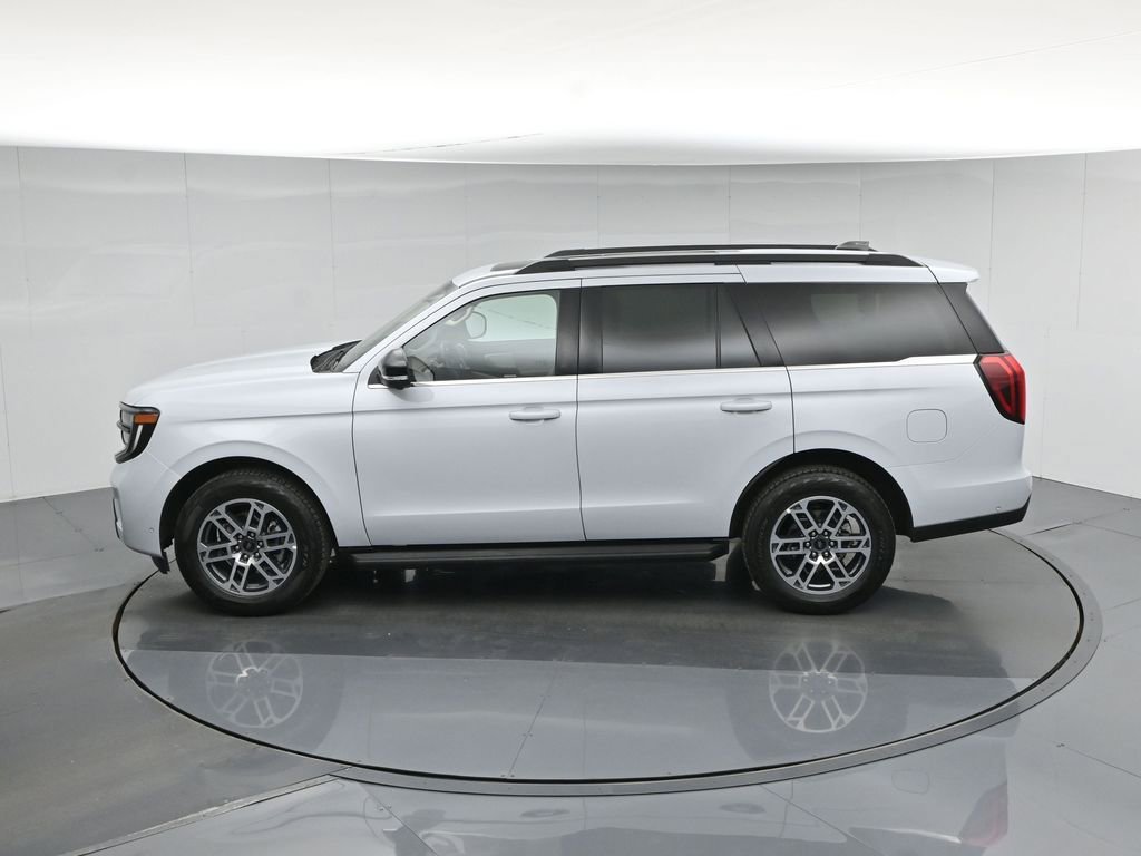 Used 2025 Ford Expedition Active image 58