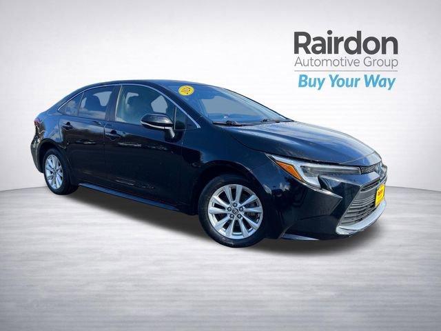 Used 2024 Toyota Corolla XLE image 1
