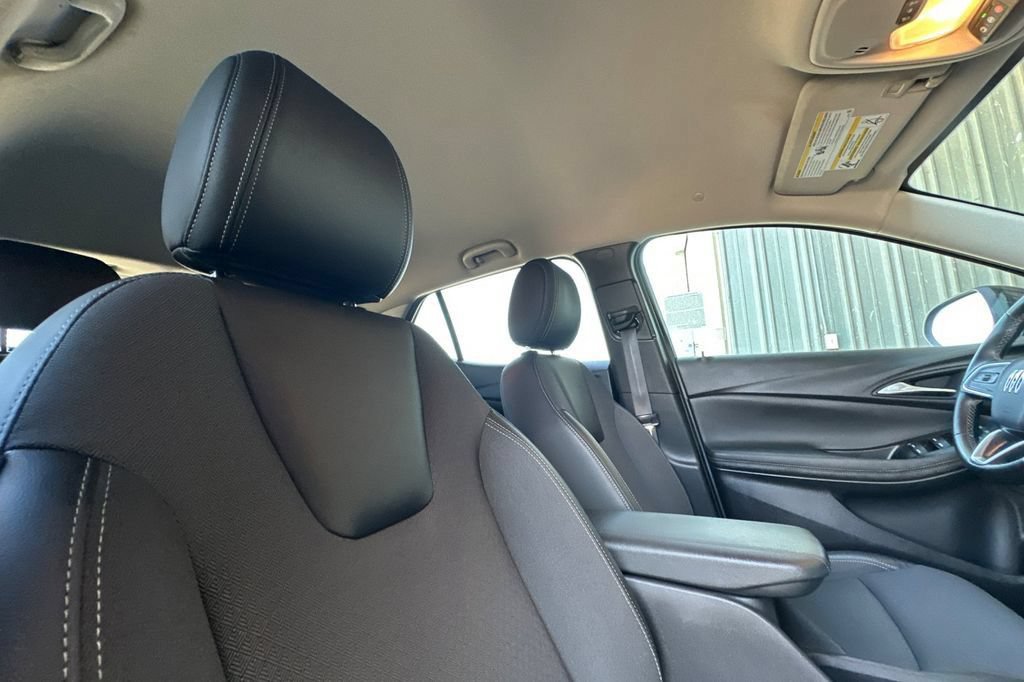 Used 2024 Buick Encore GX Preferred FWD image 17