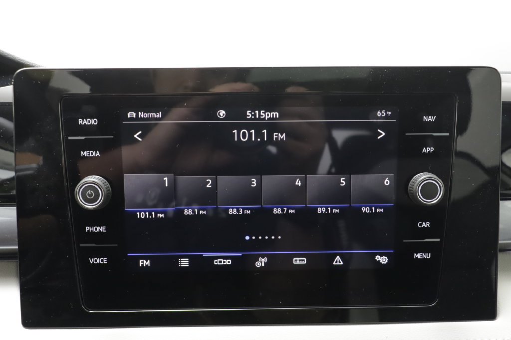 New 2027 Volkswagen Taos SEL AWD/4WD image 10