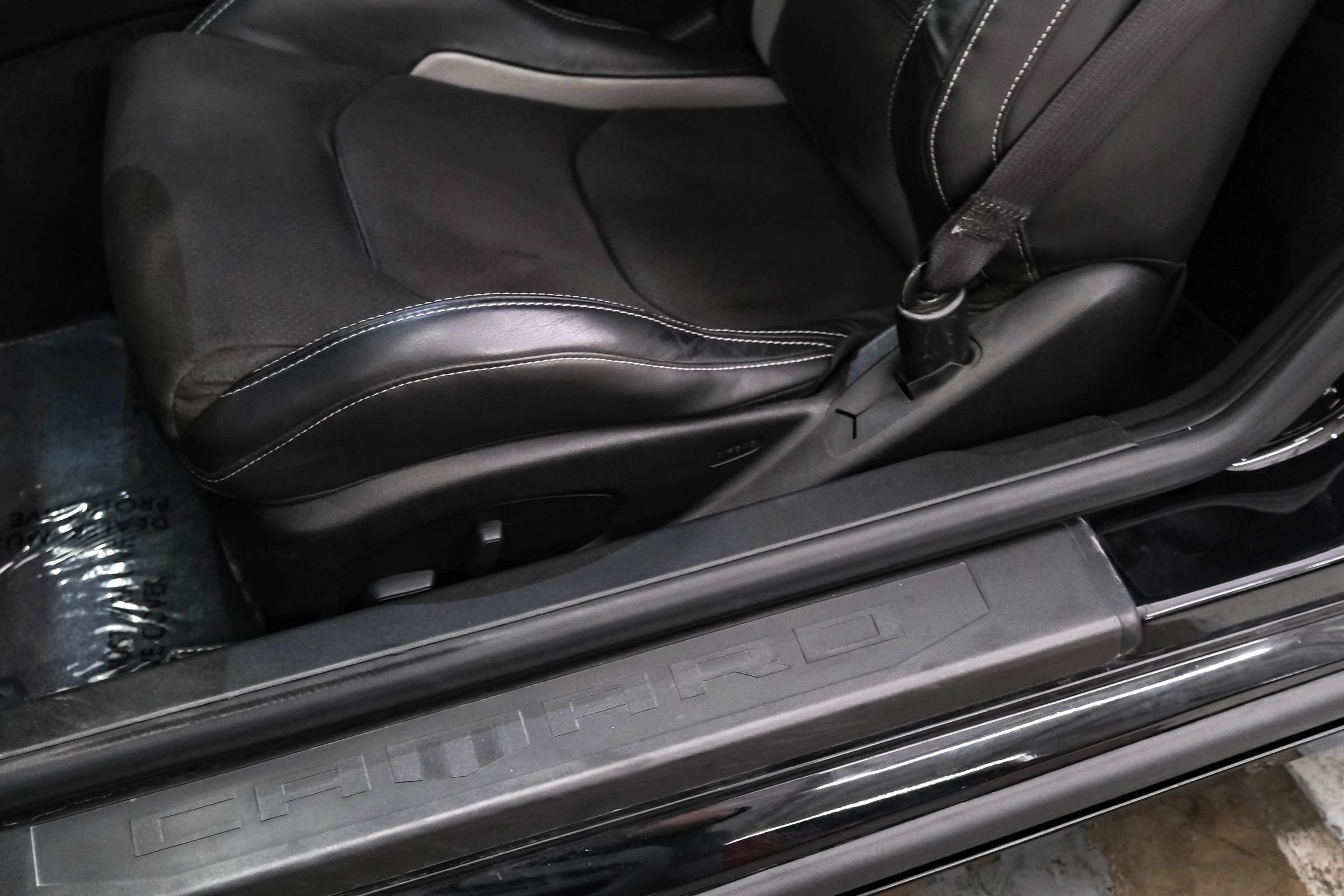 Used 2019 Chevrolet Camaro SS RWD image 32