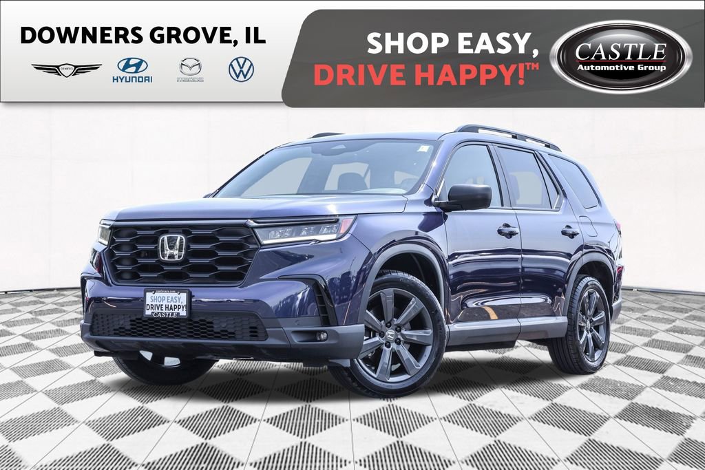Used 2025 Honda Pilot Sport image 1