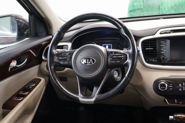 Used 2018 Kia Sorento LX image 14