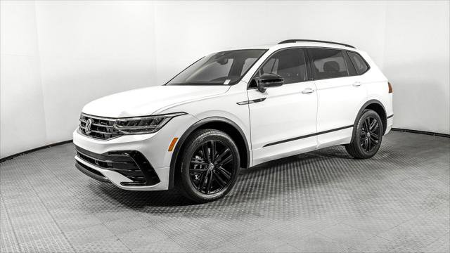 Used 2022 Volkswagen Tiguan SE R-Line FWD image 2