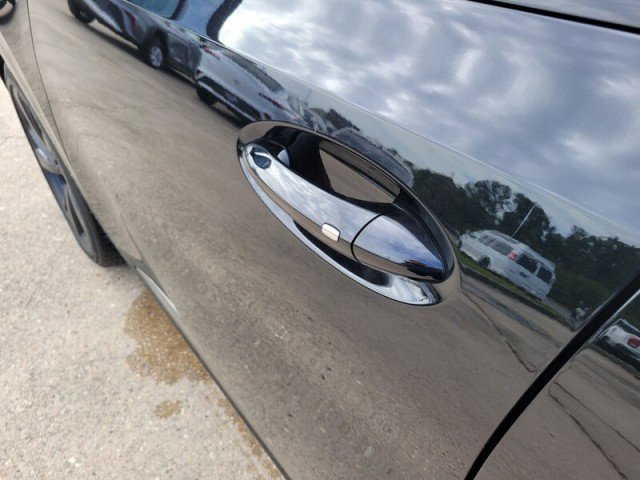 Used 2023 Buick Envision Essence w/ Sport Touring Package image 8