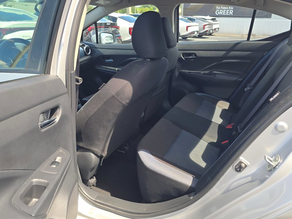 Used 2025 Nissan Versa SV FWD image 10