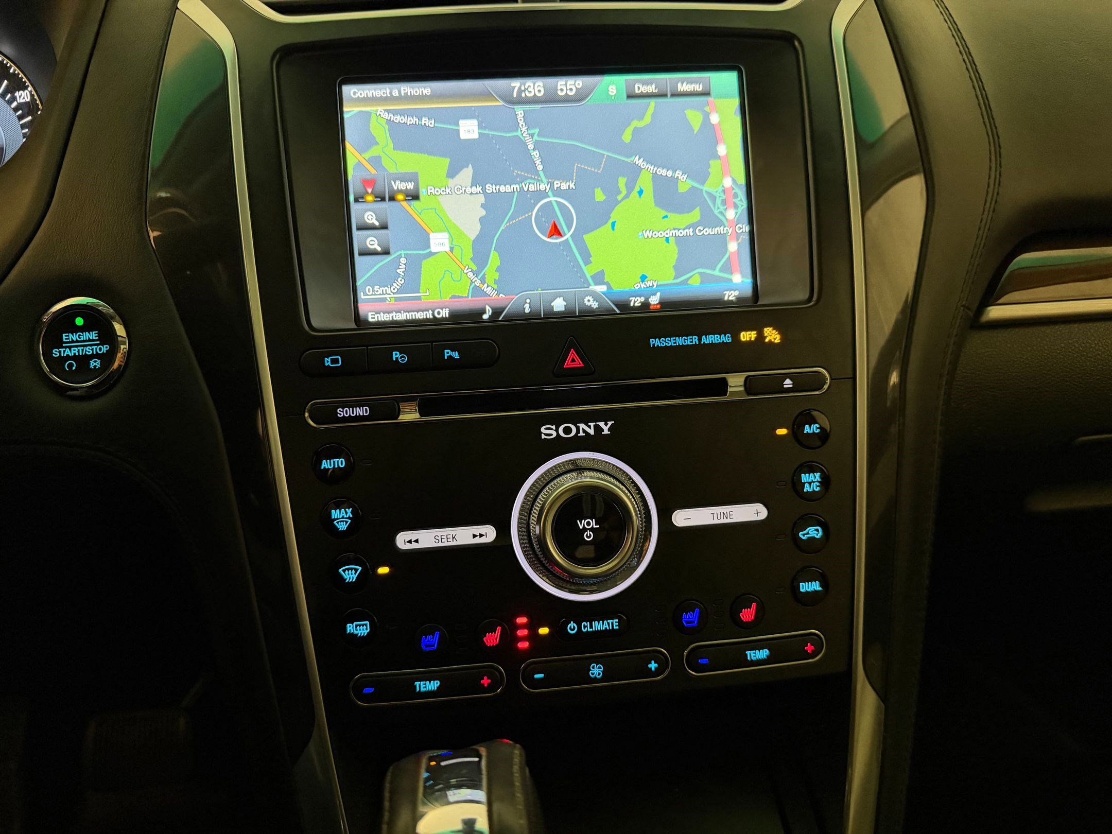 Used 2016 Ford Explorer Platinum AWD/4WD image 23