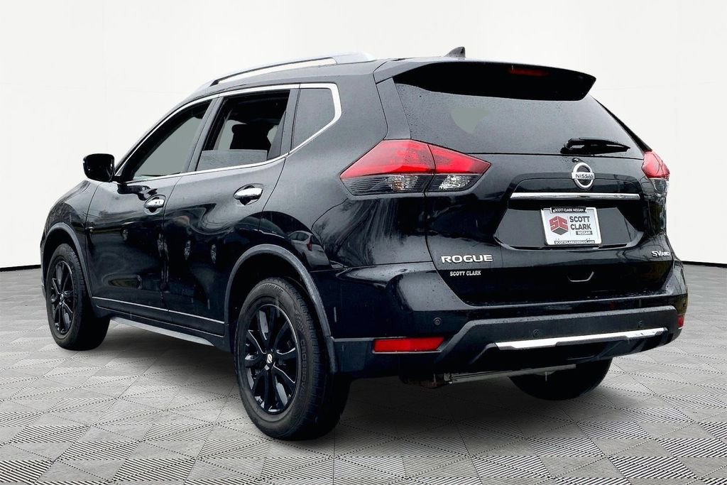 Used 2020 Nissan Rogue SV image 4