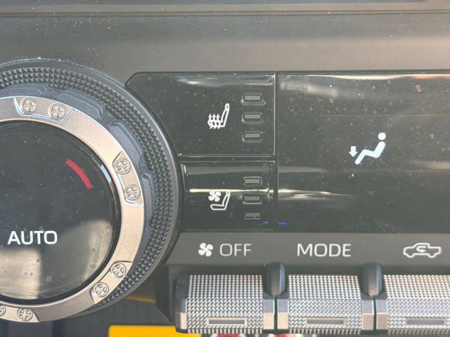 Used 2025 Toyota Tacoma TRD Off-Road w/ TRD Off Road Premium Package image 27