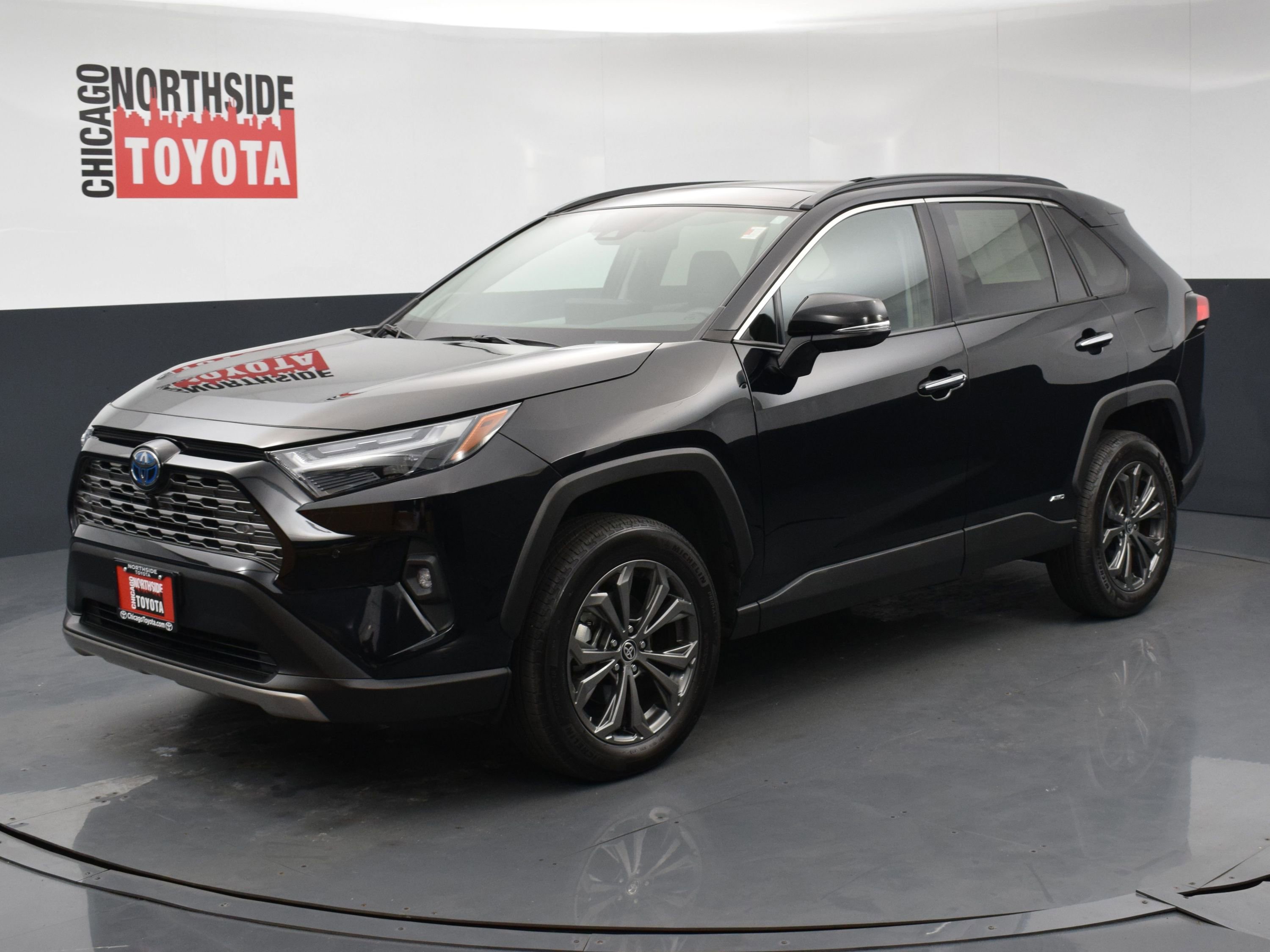 Used 2024 Toyota RAV4 Limited w/ Advanced Technology Package AWD/4WD image 8