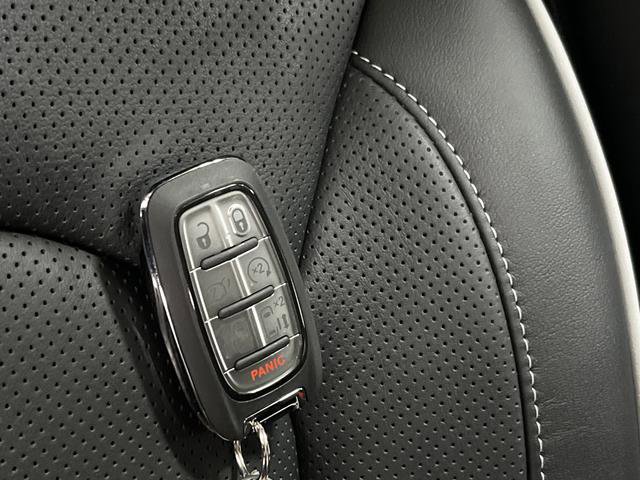 New 2026 Chrysler Pacifica Limited w/ Trailer Tow Group image 28